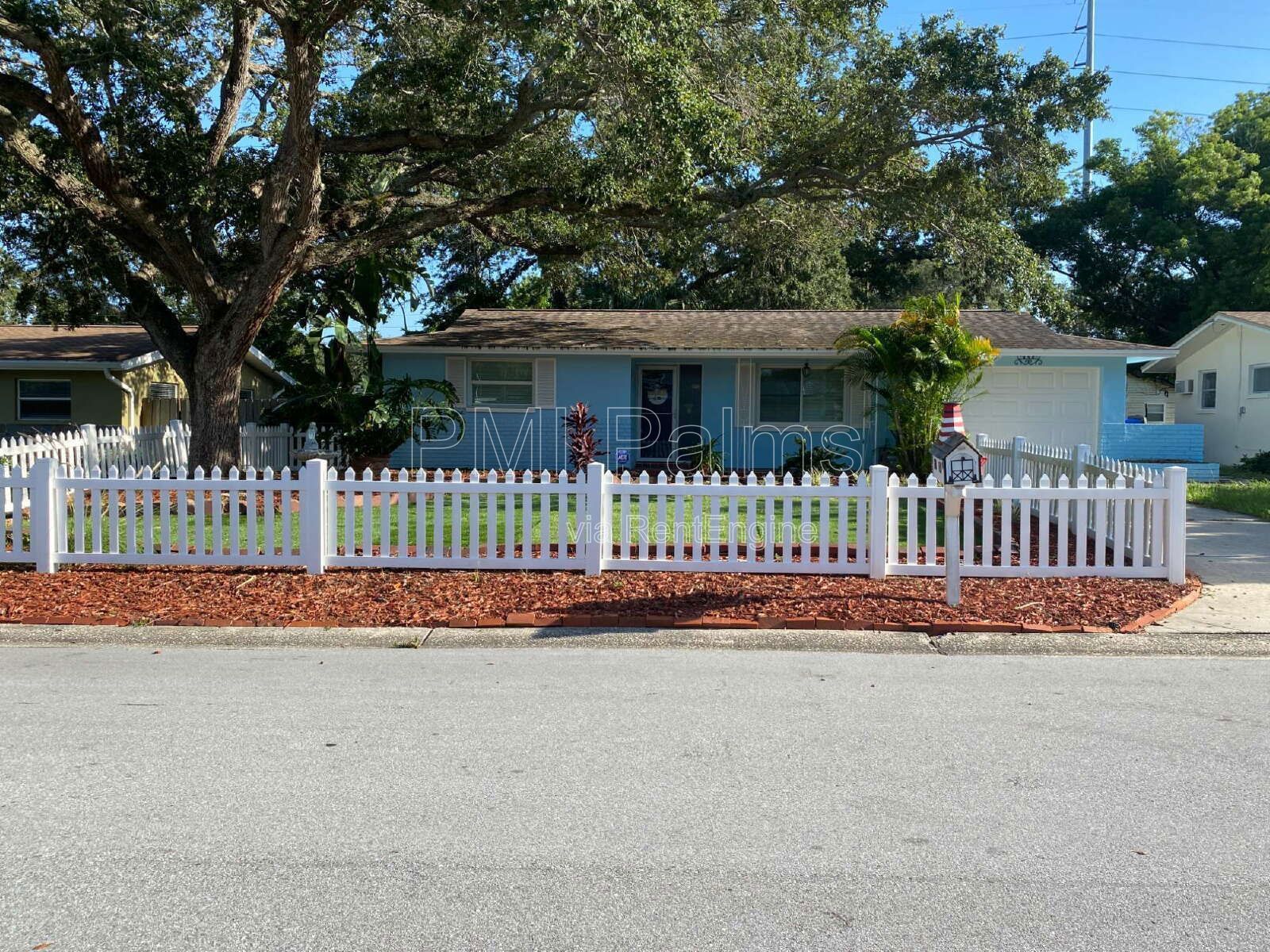 Adorable house on a quiet dead end street near downtown Dunedin! property image