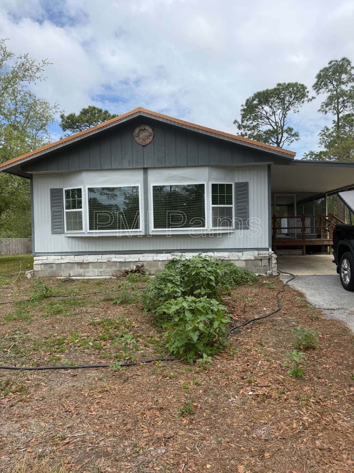 Beautifully updated 2 or 3 bedroom home on a large lot with a detached garage! property image
