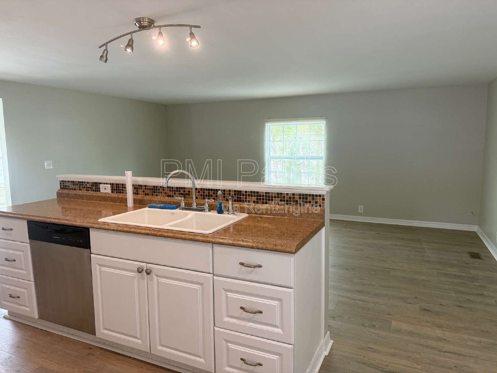 Beautifully updated 2 or 3 bedroom home on a large lot with a detached garage! property image