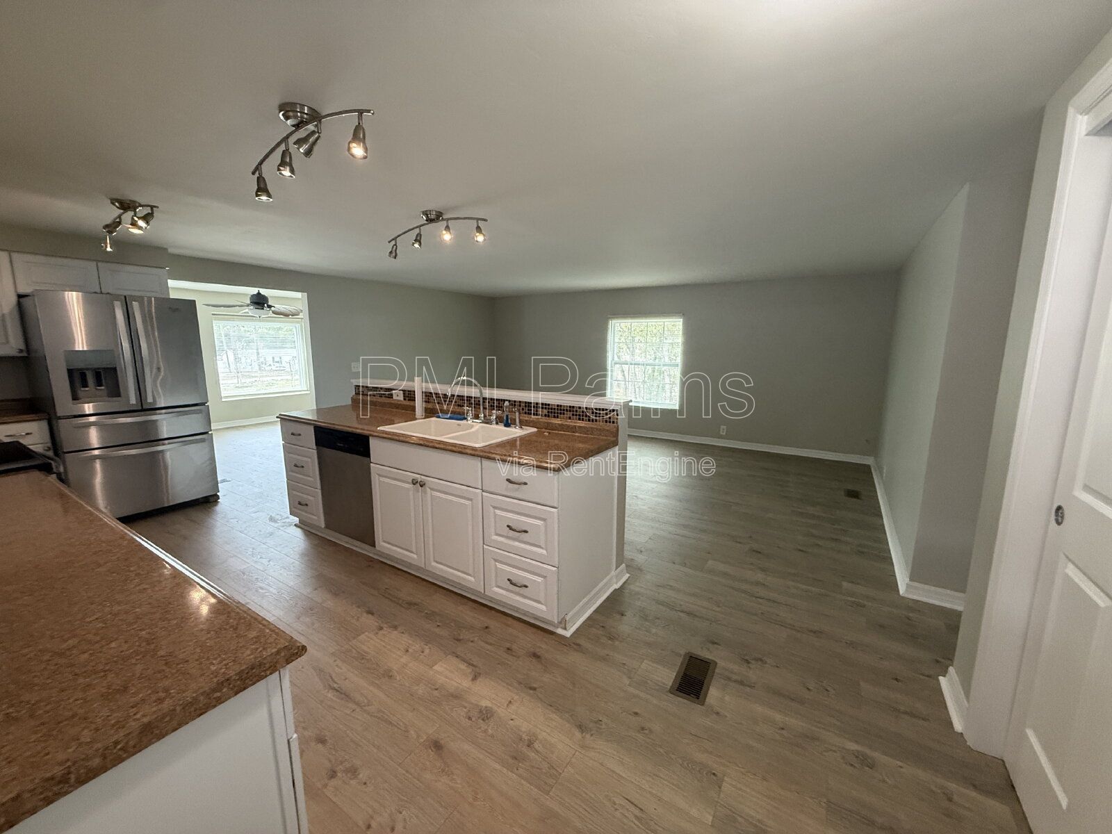 Beautifully updated 2 or 3 bedroom home on a large lot with a detached garage! property image