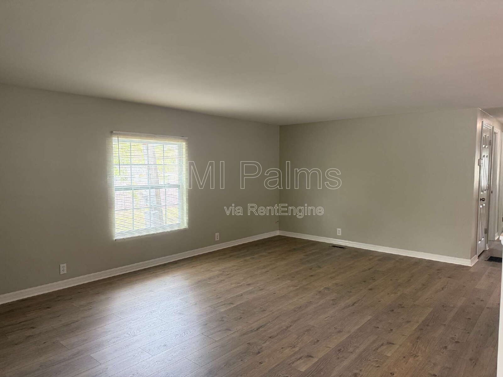 Beautifully updated 2 or 3 bedroom home on a large lot with a detached garage! property image