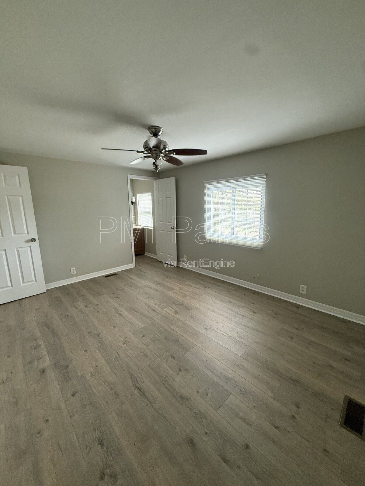 Beautifully updated 2 or 3 bedroom home on a large lot with a detached garage! property image