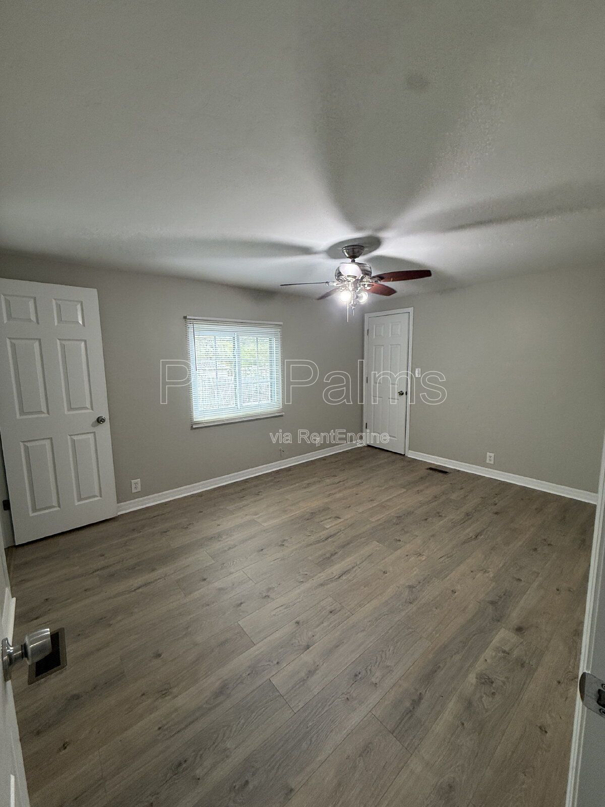 Beautifully updated 2 or 3 bedroom home on a large lot with a detached garage! property image