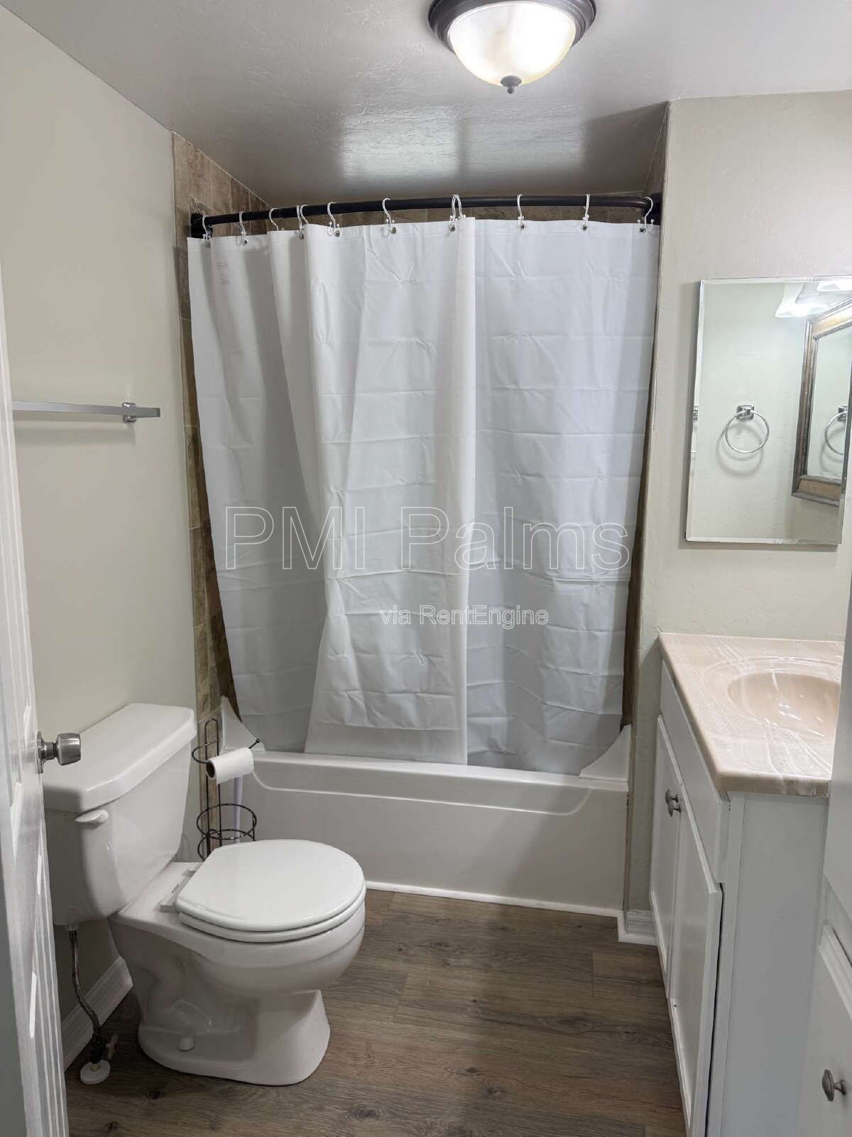 Beautifully updated 2 or 3 bedroom home on a large lot with a detached garage! property image