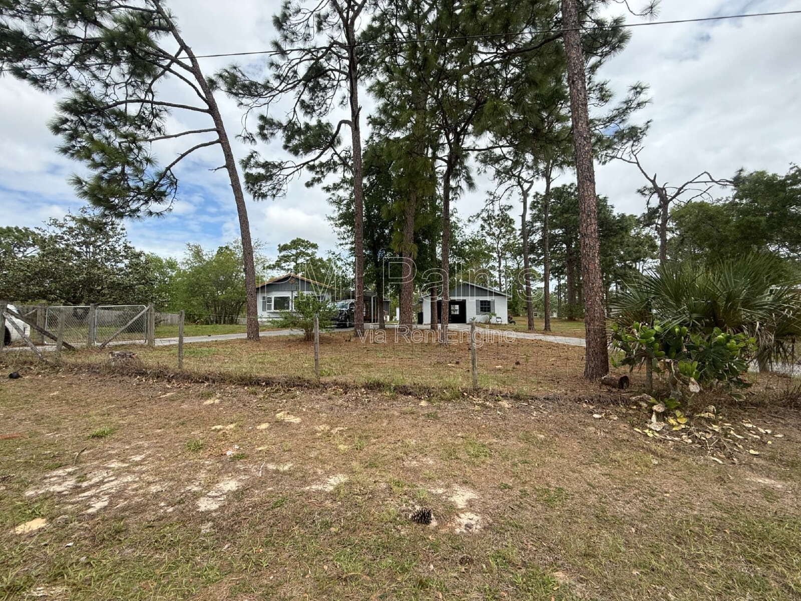 Beautifully updated 2 or 3 bedroom home on a large lot with a detached garage! property image