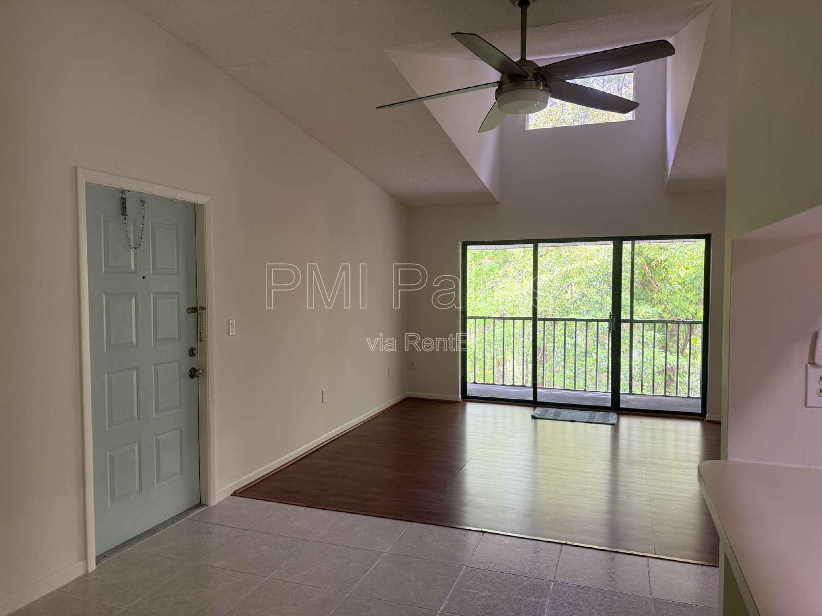 2 bedroom, 2 bathroom condo in a community with lots of amenities available for rent! property image