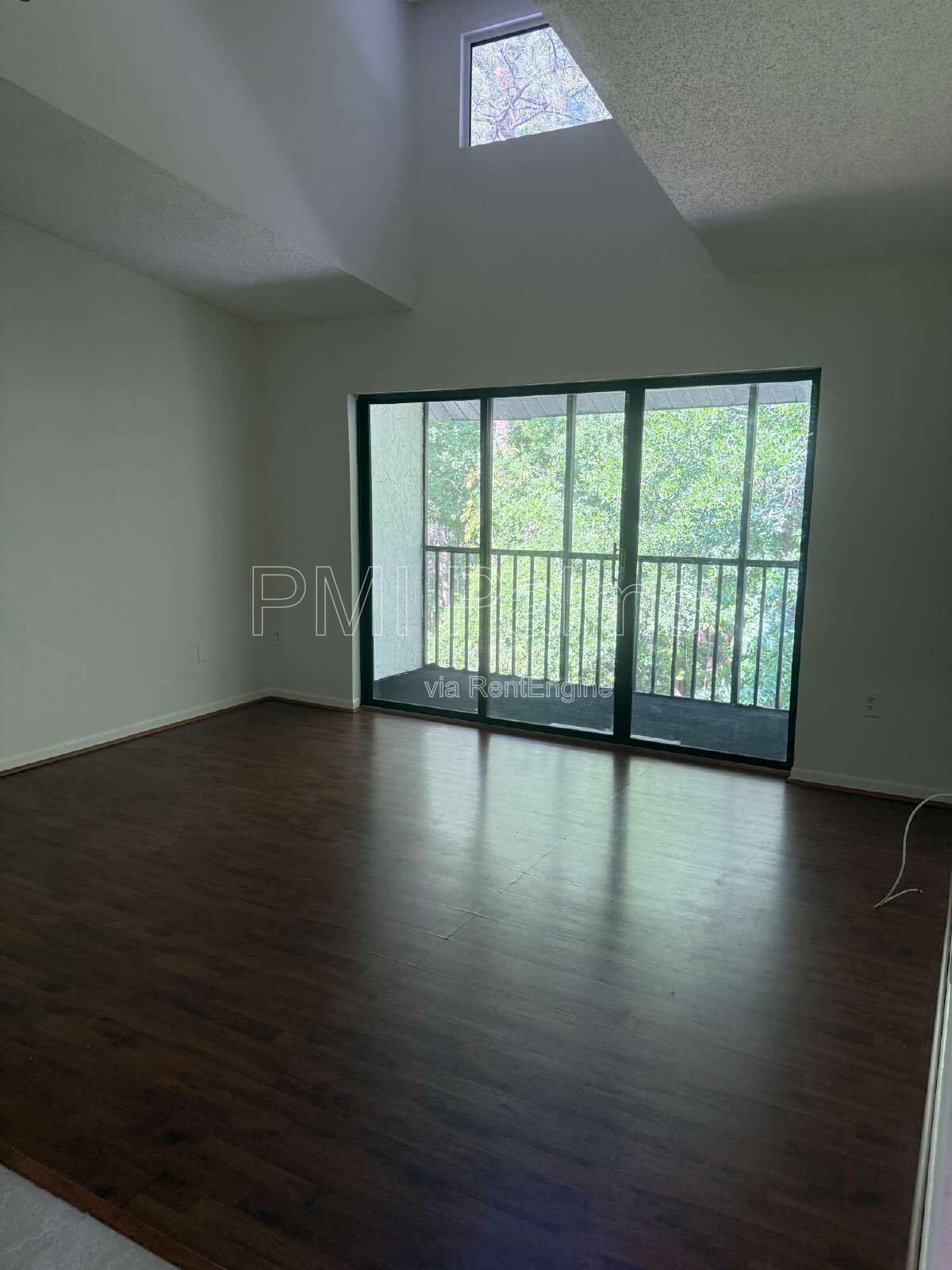 2 bedroom, 2 bathroom condo in a community with lots of amenities available for rent! property image