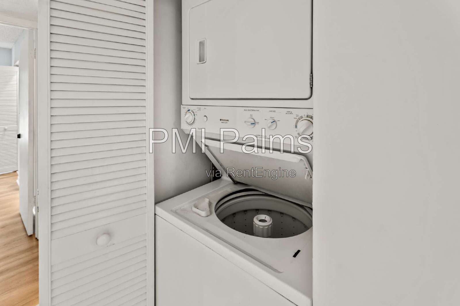2 bedroom, 2 bathroom condo in a community with lots of amenities available for rent! property image